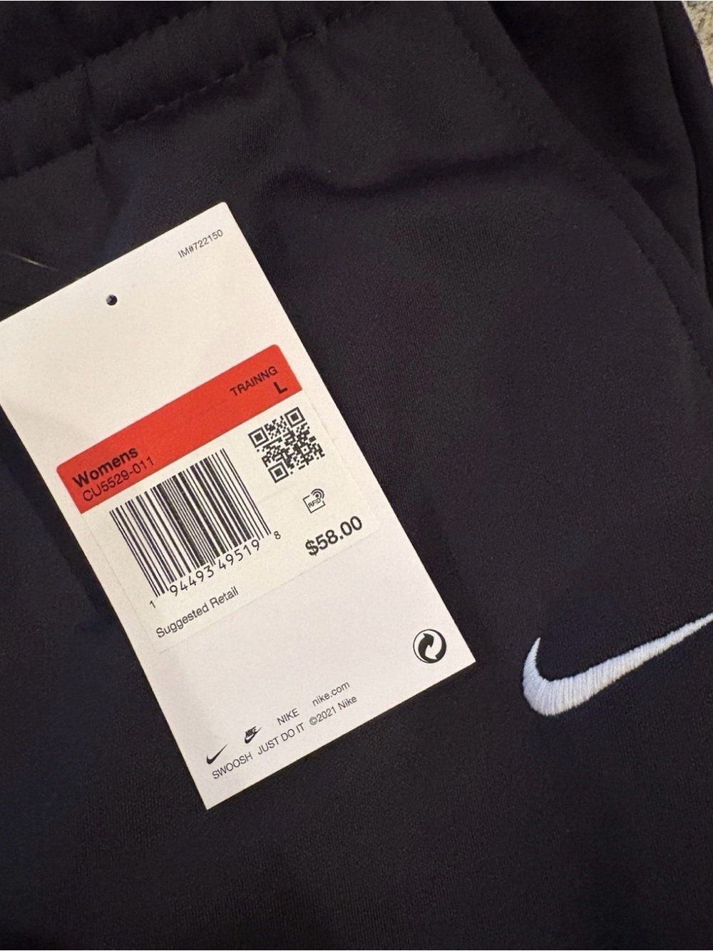 Women’s Nike Standard Fit Full Length Sweatpants Activewear Black L CU5529-011 - Picture 2 of 4